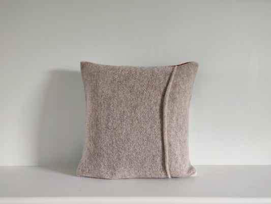 Gentle slope 70s cushion cover